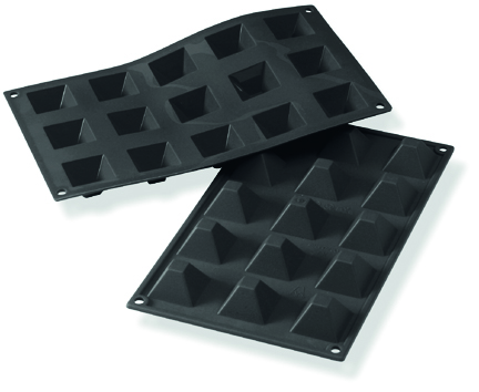 Baking tin in silicone, 15 Pyramid